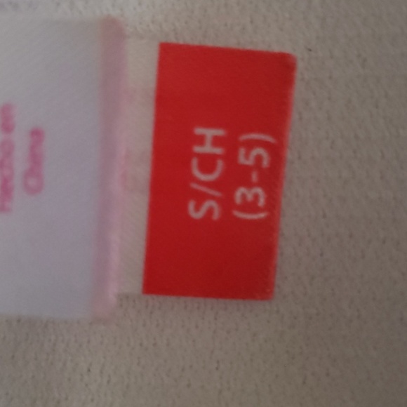 Too small - Picture 3 of 3